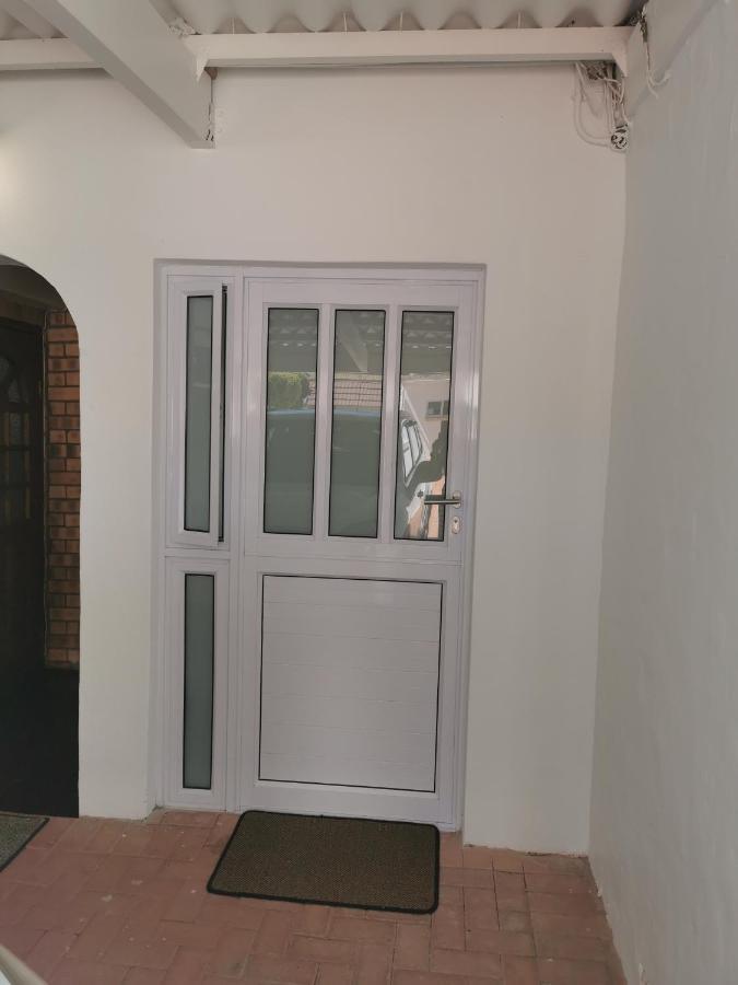 Ballina Ga-El Guesthouse Port Elizabeth Ngoại thất bức ảnh