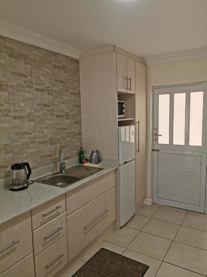 Ballina Ga-El Guesthouse Port Elizabeth Ngoại thất bức ảnh
